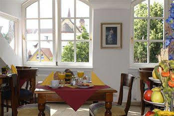 Koenigin Olga Hotel 3*